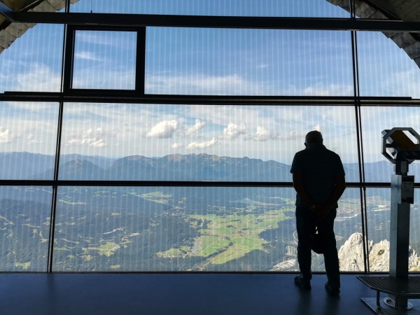 Durch Glas 003 - (c) E Rockstroh.jpg
